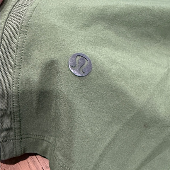 lululemon Pace Breaker Olive Athletic Shorts - Picture 3 of 3